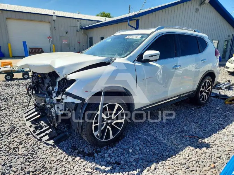 2018 Nissan ROGUE photo