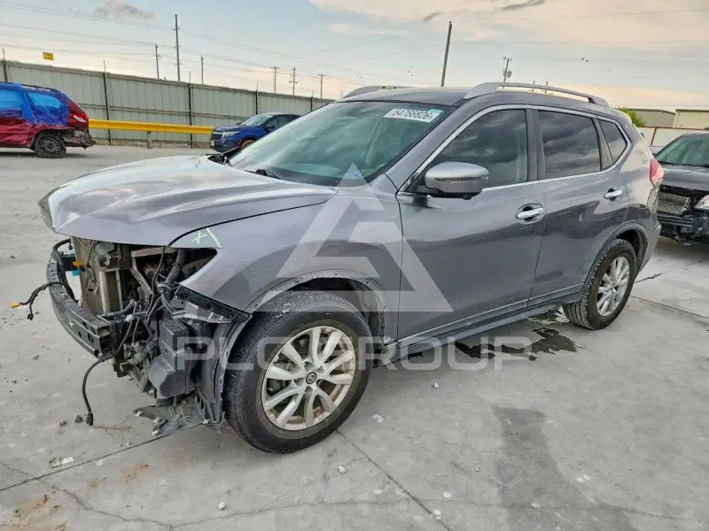 2018 Nissan ROGUE photo