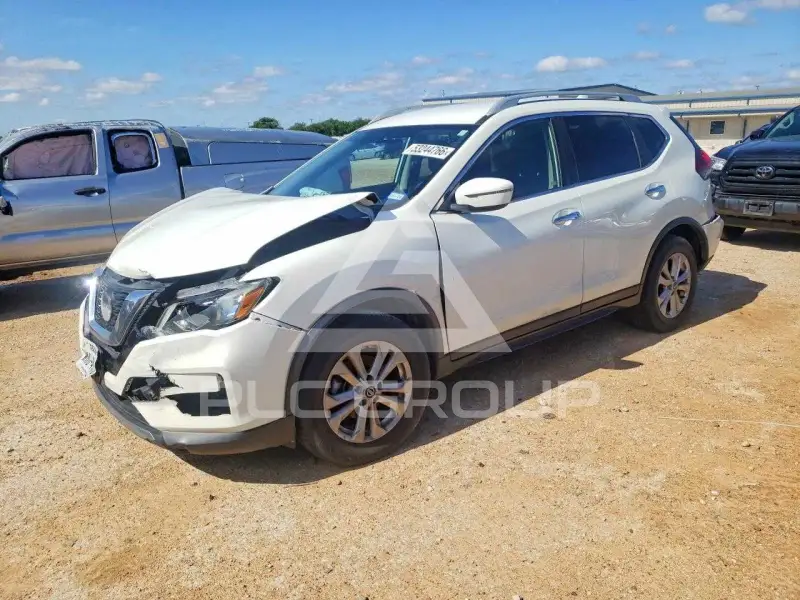 2018 Nissan ROGUE photo