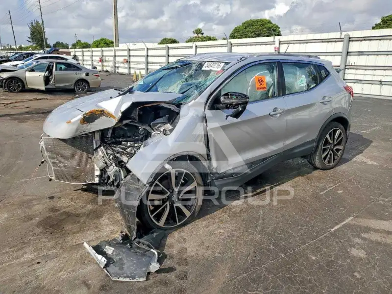 2018 Nissan ROGUE фото