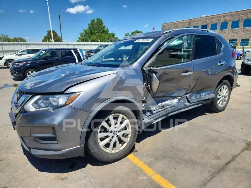 2018 Nissan ROGUE photo
