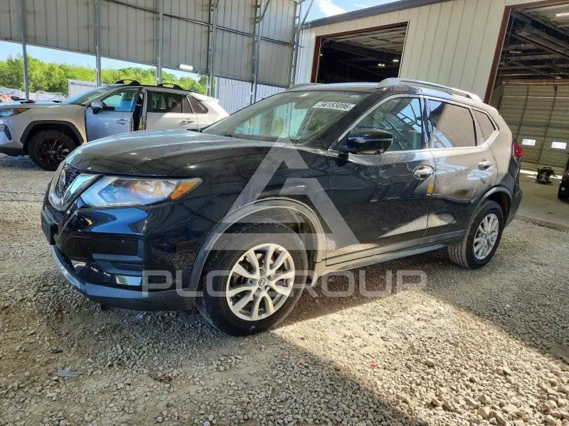 2018 Nissan ROGUE photo