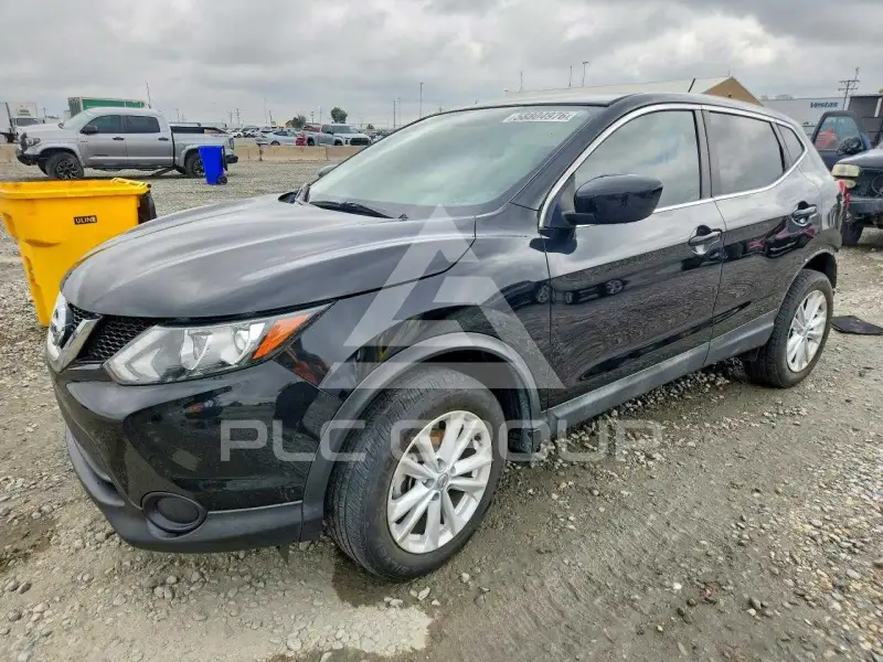 2018 Nissan ROGUE photo