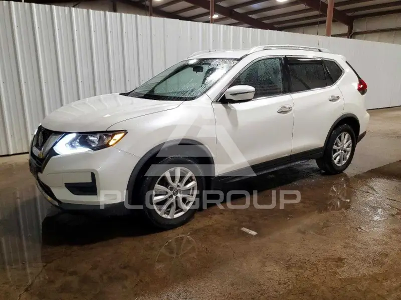 2018 Nissan ROGUE photo
