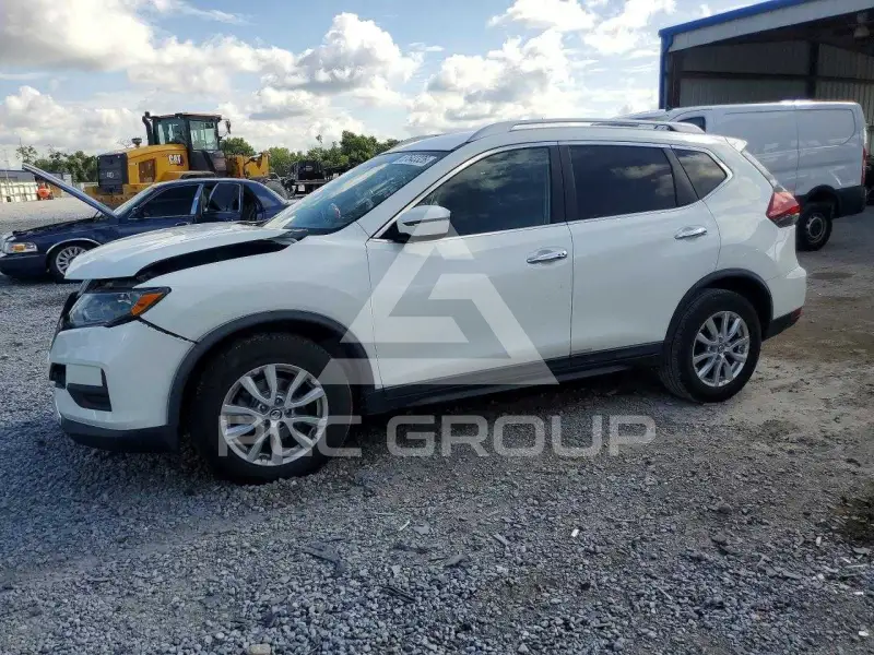 2018 Nissan ROGUE photo