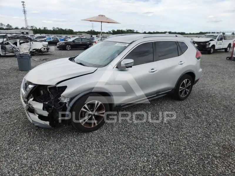 2018 Nissan ROGUE фото