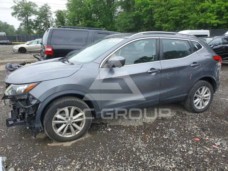 2018 Nissan ROGUE фото