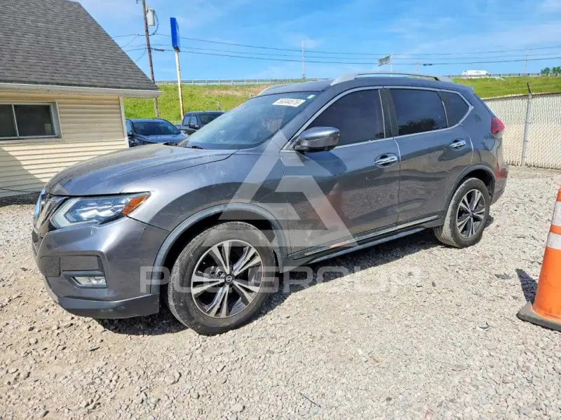 2018 Nissan ROGUE photo