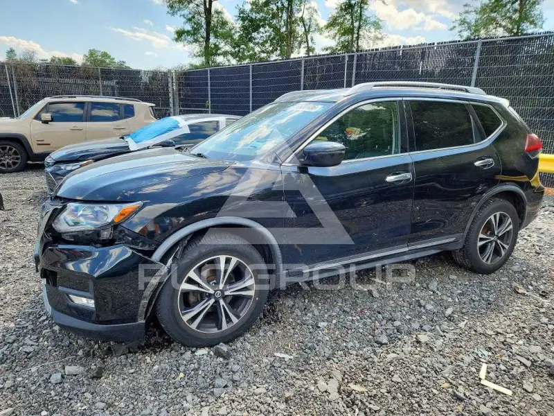 2018 Nissan ROGUE photo