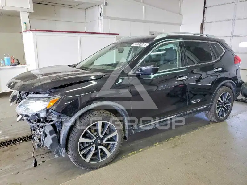 2018 Nissan ROGUE photo