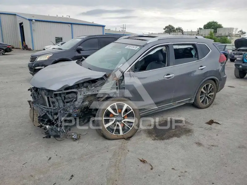 2018 Nissan ROGUE photo