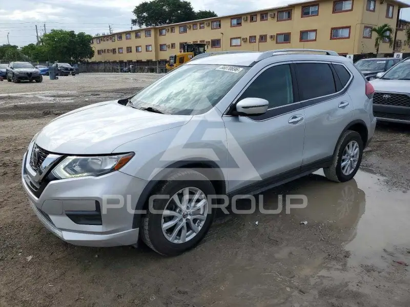 2018 Nissan ROGUE photo