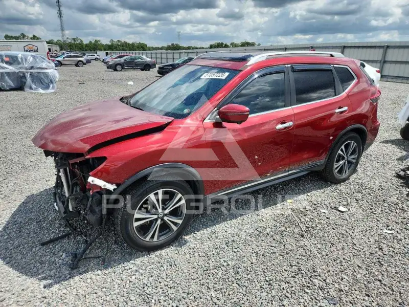 2018 Nissan ROGUE photo