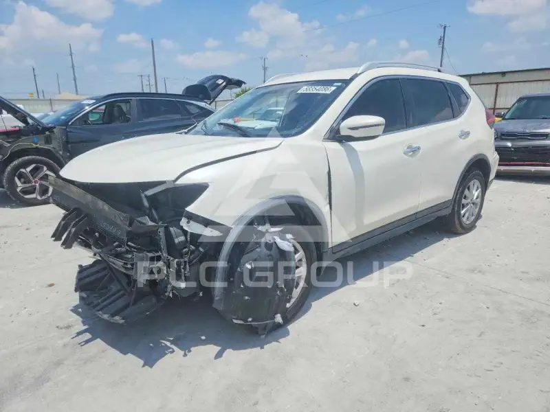 2018 Nissan ROGUE photo