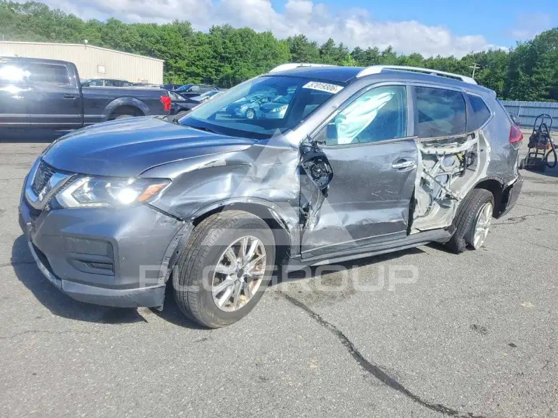2018 Nissan ROGUE photo