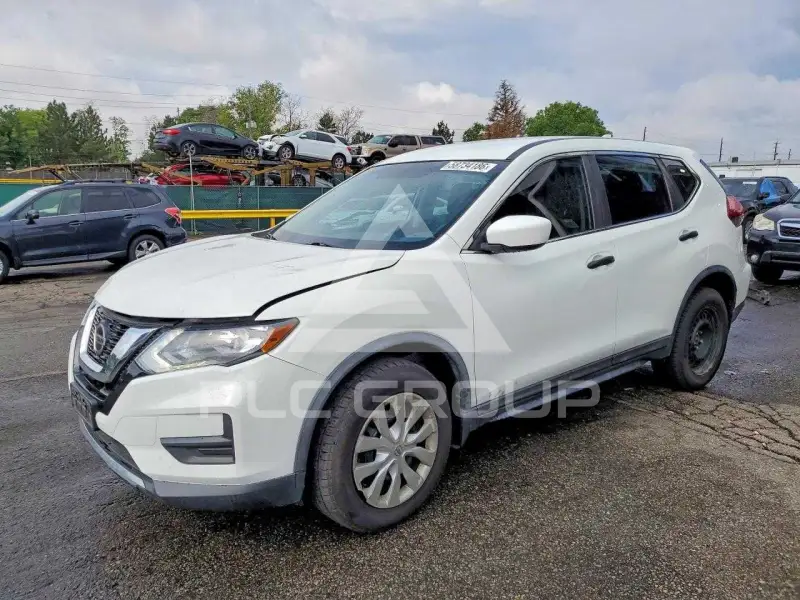 2018 Nissan ROGUE photo