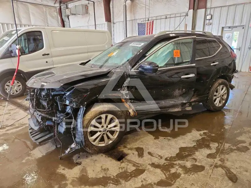 2018 Nissan ROGUE photo