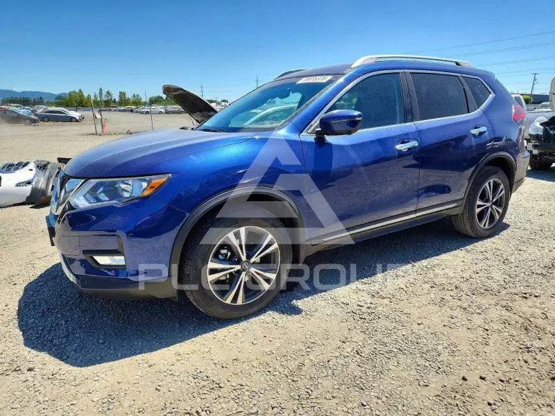 2018 Nissan ROGUE photo
