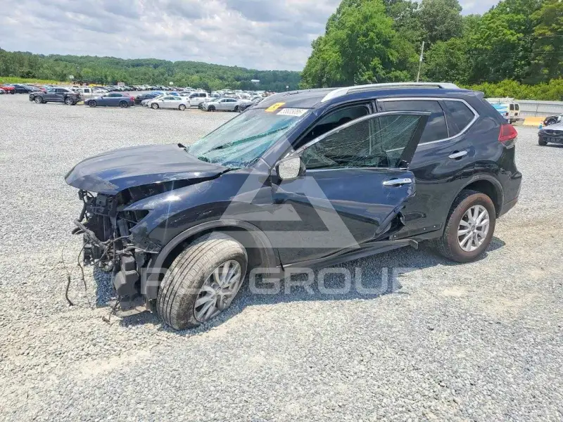 2018 Nissan ROGUE photo