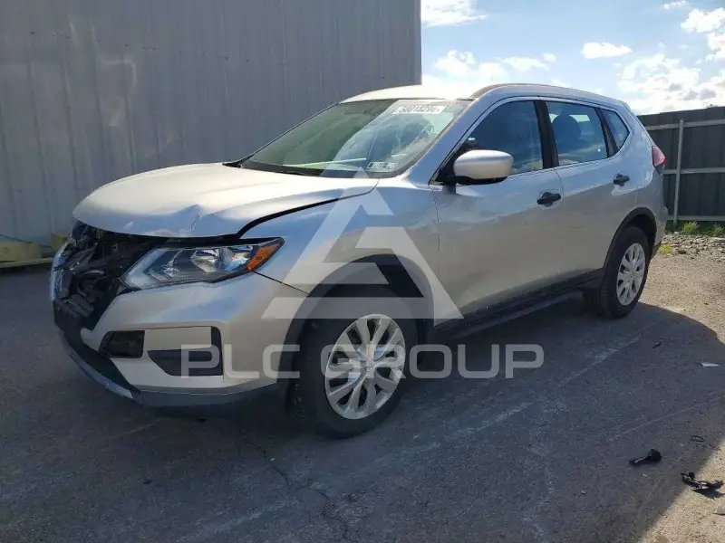 2018 Nissan ROGUE photo