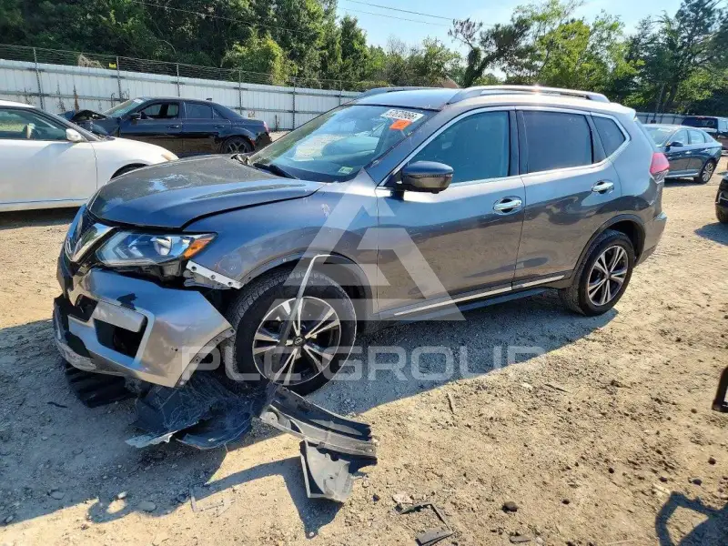 2018 Nissan ROGUE photo