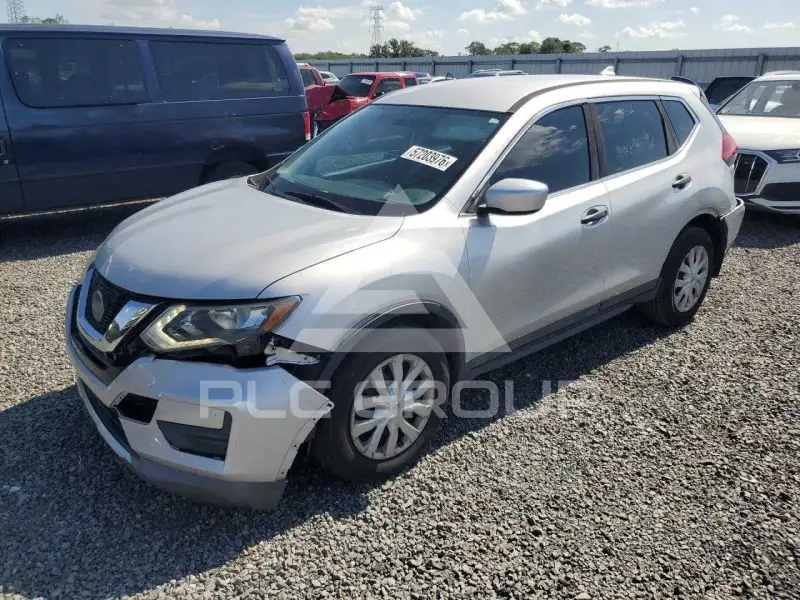 2018 Nissan ROGUE photo