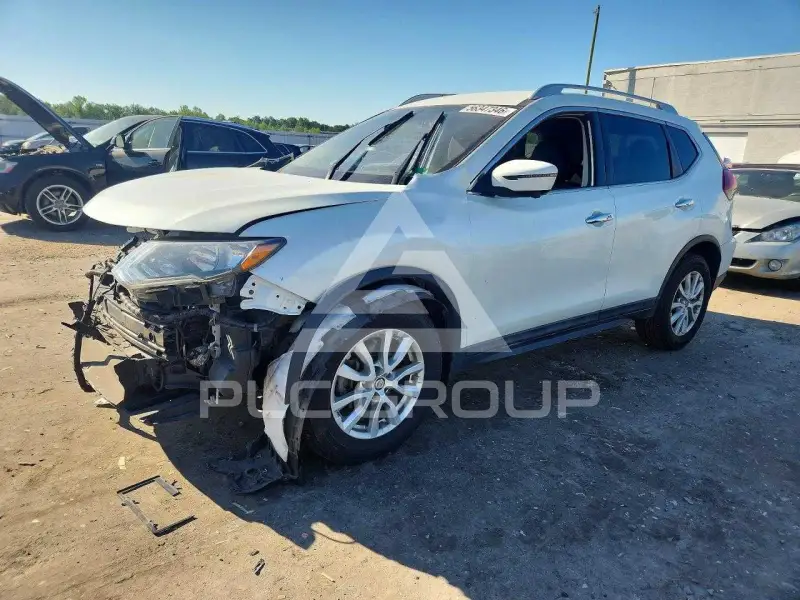2018 Nissan ROGUE photo