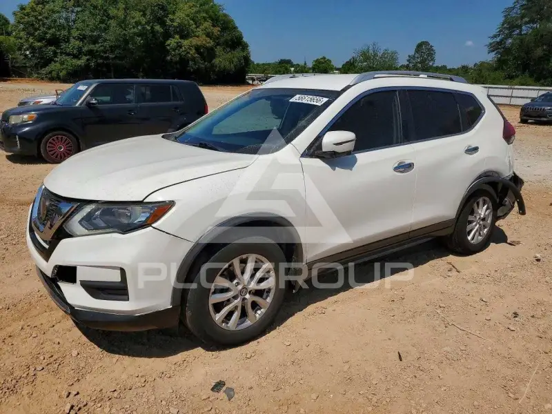 2018 Nissan ROGUE photo