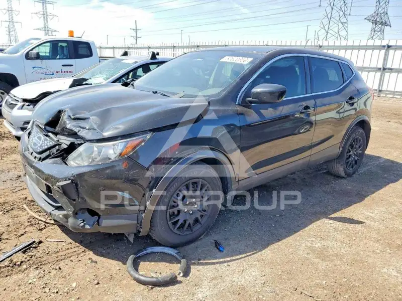 2018 Nissan ROGUE photo