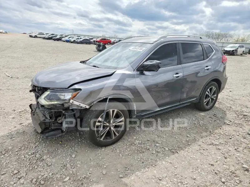2018 Nissan ROGUE photo