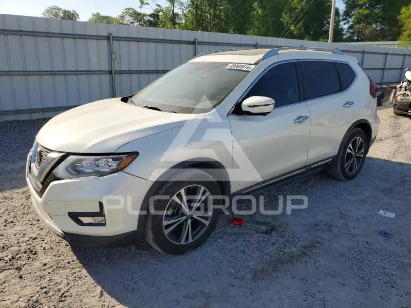 2018 Nissan ROGUE photo