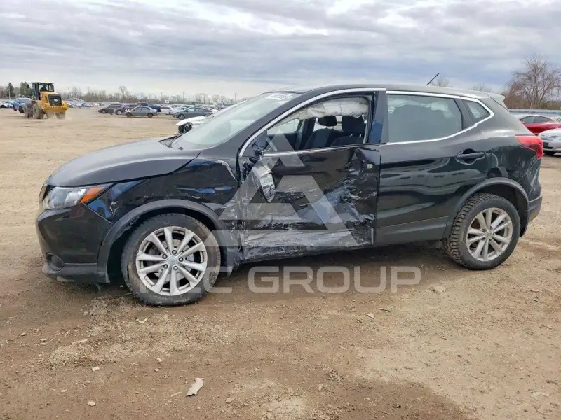 2018 Nissan ROGUE фото