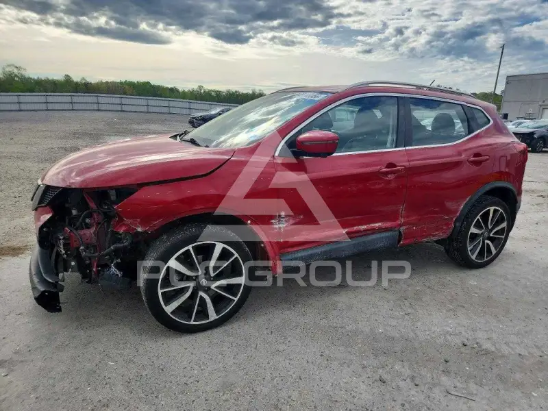 2018 Nissan ROGUE photo
