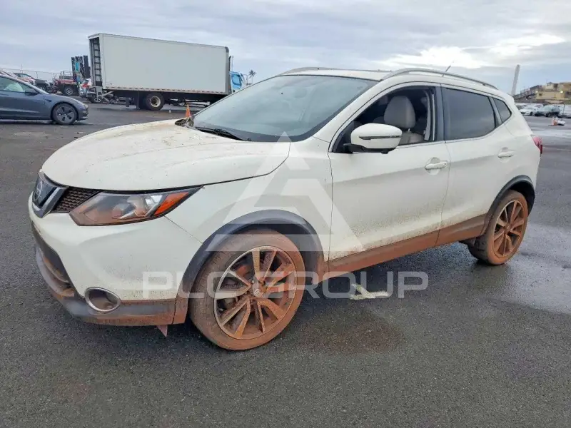 2018 Nissan ROGUE photo