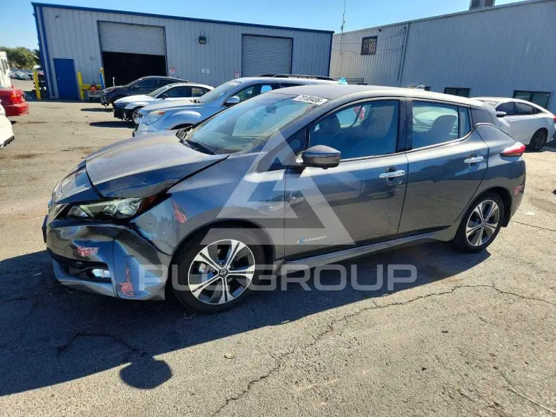 2018 Nissan LEAF photo