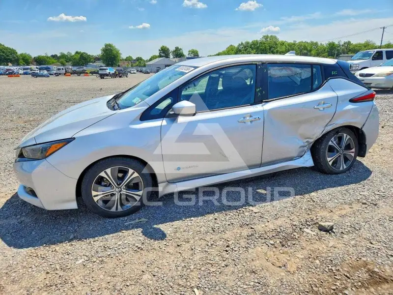 2018 Nissan LEAF photo
