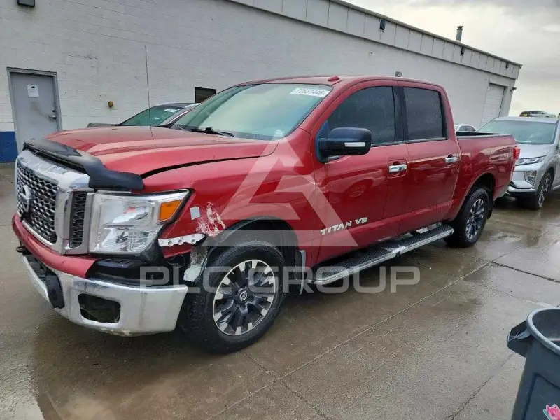 2018 Nissan TITAN фото