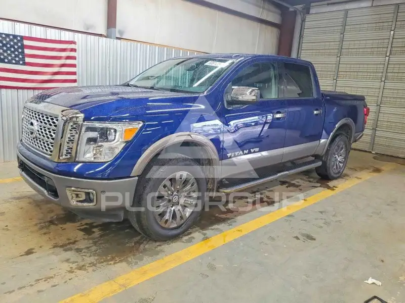2018 Nissan TITAN photo