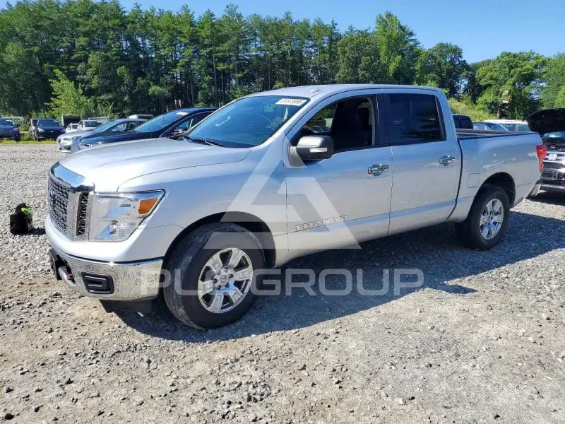 2018 Nissan TITAN фото