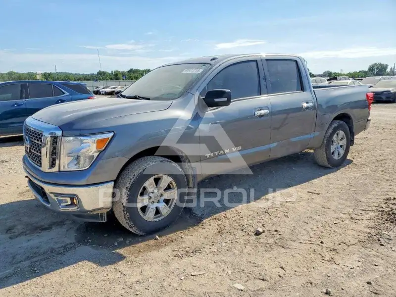 2018 Nissan TITAN фото