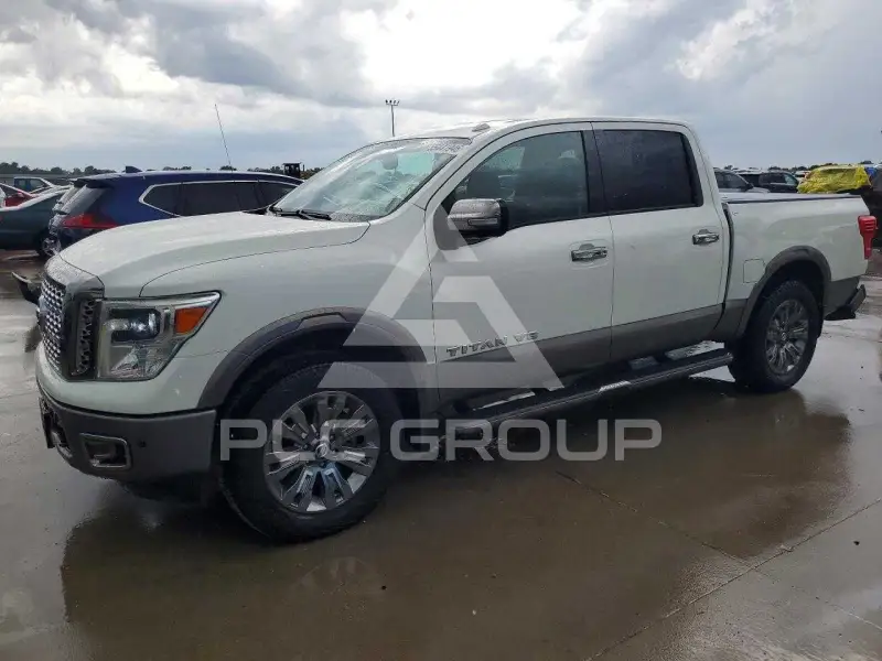 2018 Nissan TITAN фото