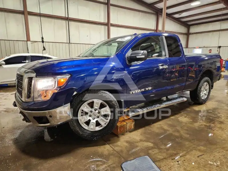 2018 Nissan TITAN фото