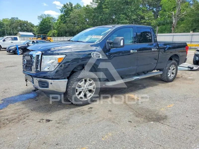 2018 Nissan TITAN фото