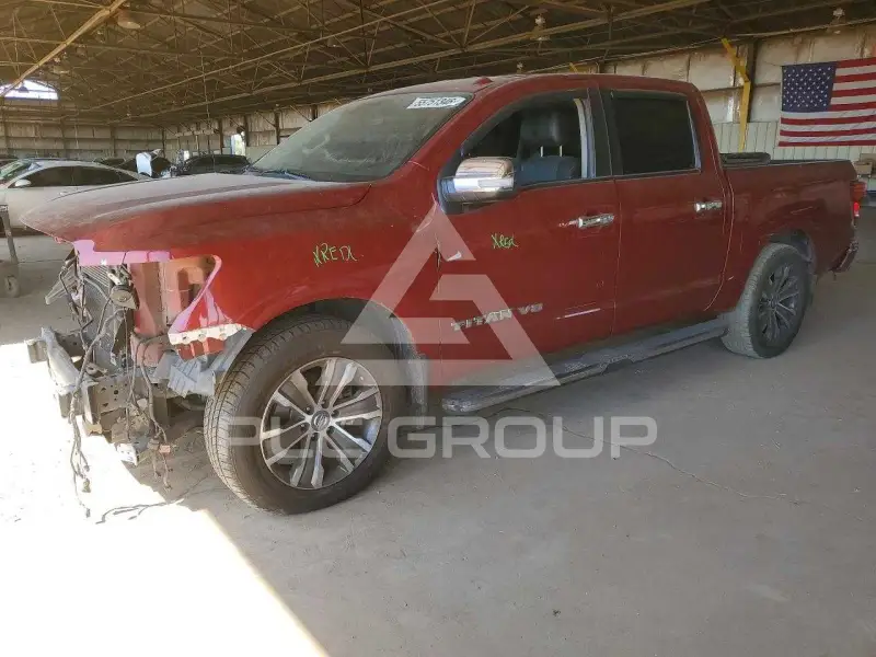 2018 Nissan TITAN фото