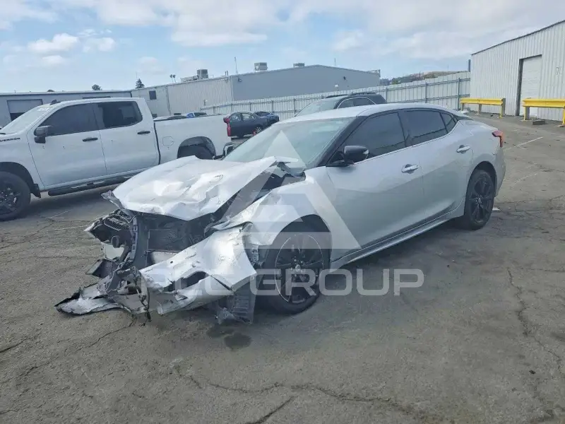 2018 Nissan MAXIMA photo