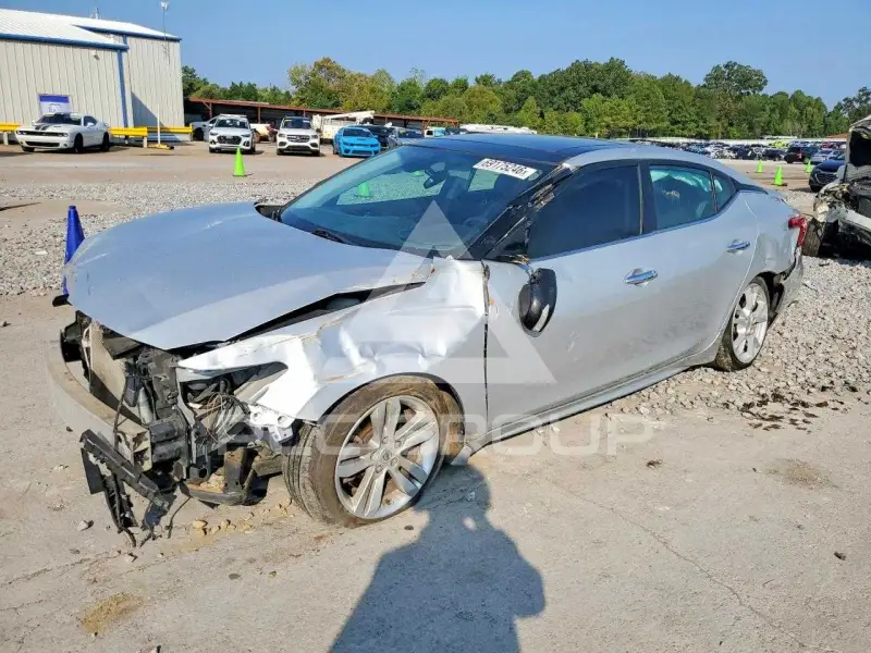 2018 Nissan MAXIMA photo
