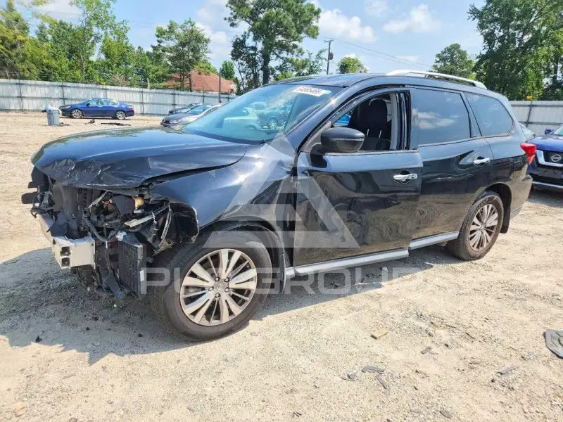 2018 Nissan PATHFINDER photo