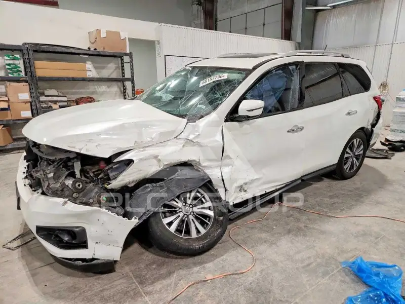 2018 Nissan PATHFINDER photo
