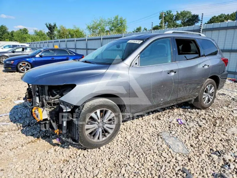 2018 Nissan PATHFINDER photo