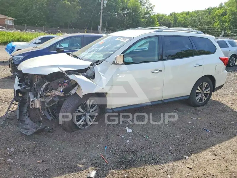 2018 Nissan PATHFINDER photo